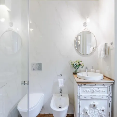 Charming City Escape With Cathedral Views Apartment Lucca
