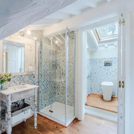 Charming City Escape With Cathedral Views Lucca